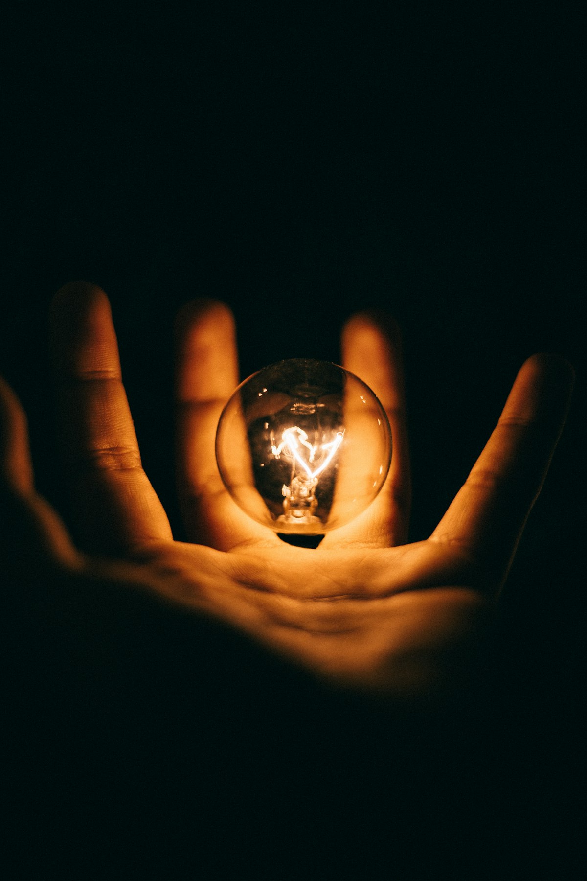 Norwegian Physicists Explore Dividing a Photon in Half