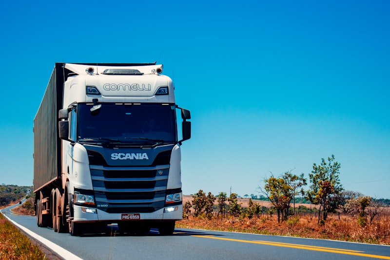 California Officially Authorizes Commercial Self-Driving Trucks for Highway Testing